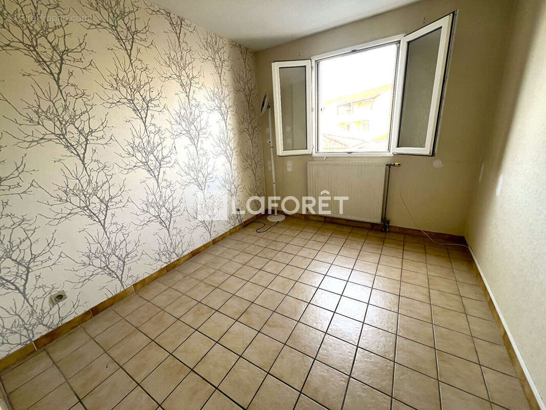 Appartement à LATTES