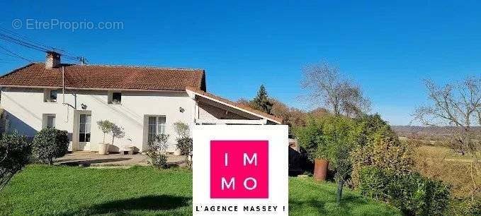 Maison à CHELLE-DEBAT
