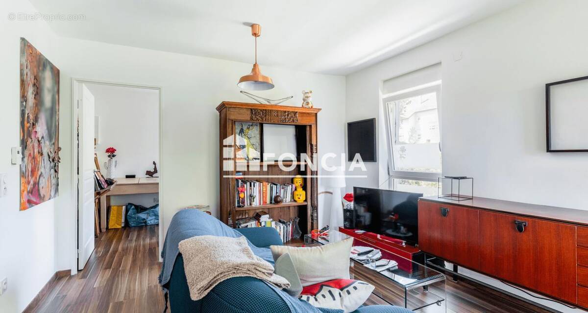 Appartement à SCY-CHAZELLES