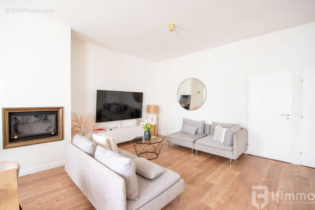 Appartement à MARSEILLE-9E