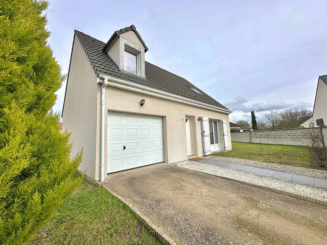 Maison à SOUPPES-SUR-LOING
