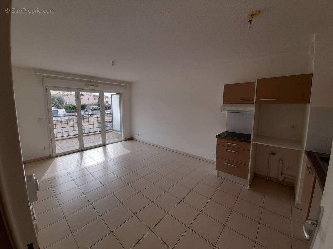 Appartement à PUGET-SUR-ARGENS