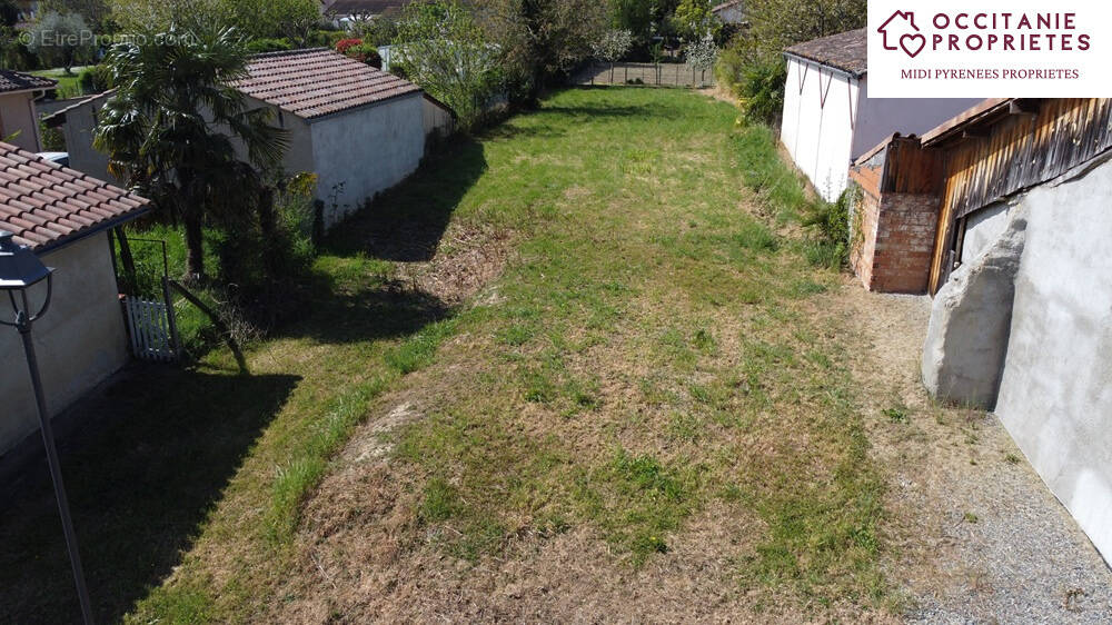 Terrain à L&#039;ISLE-EN-DODON