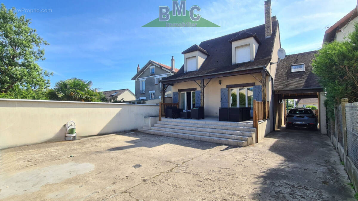 Maison à MONTIGNY-LES-CORMEILLES