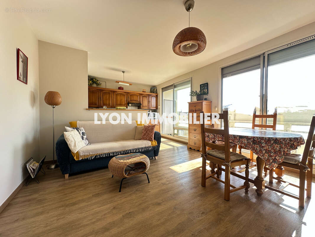 Appartement à LYON-8E