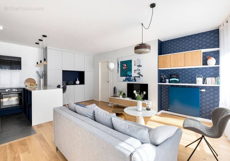 Appartement à PARIS-18E