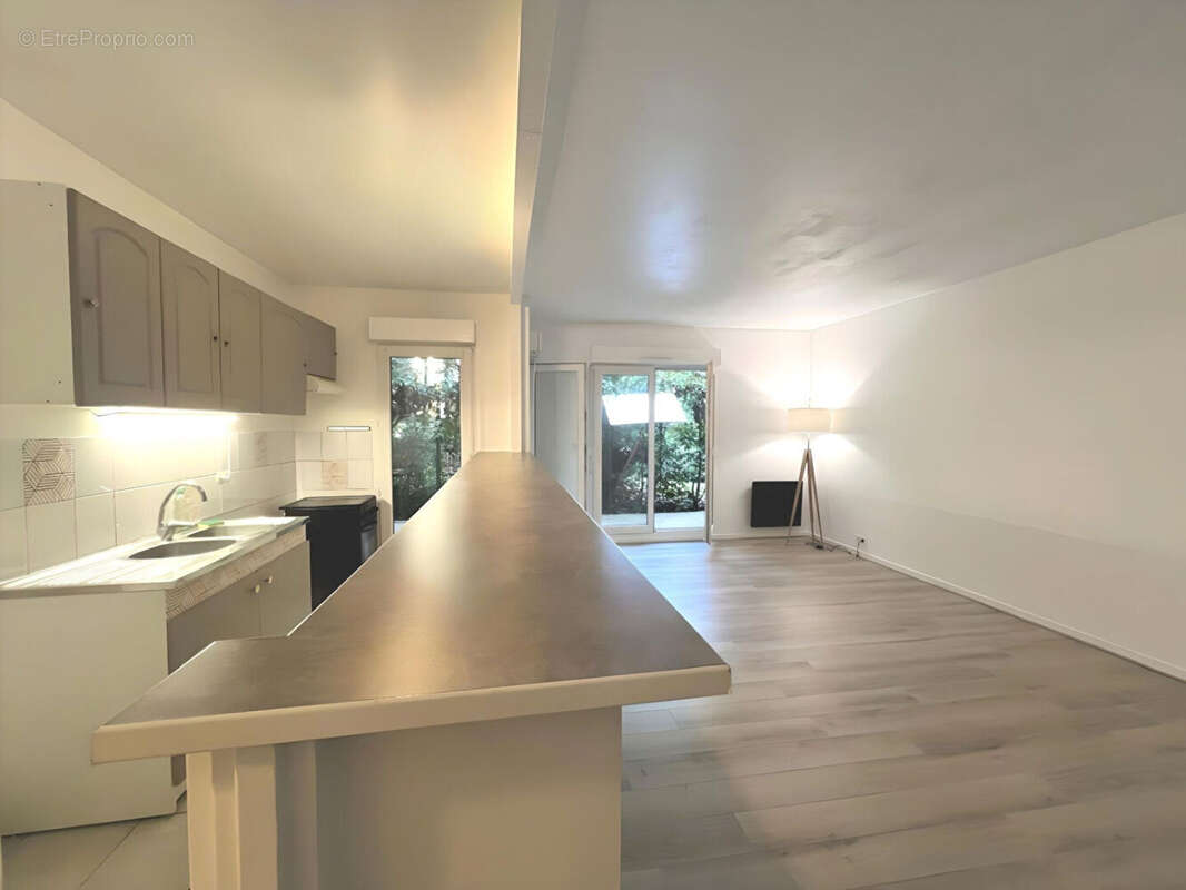 Appartement à SURESNES