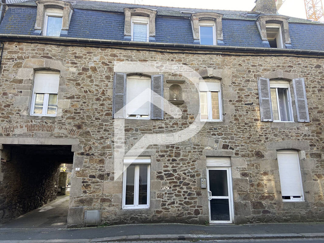 Appartement à LAMBALLE