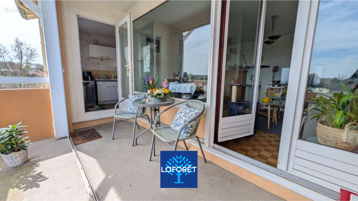 Appartement à SAINT-LAURENT-DE-MURE