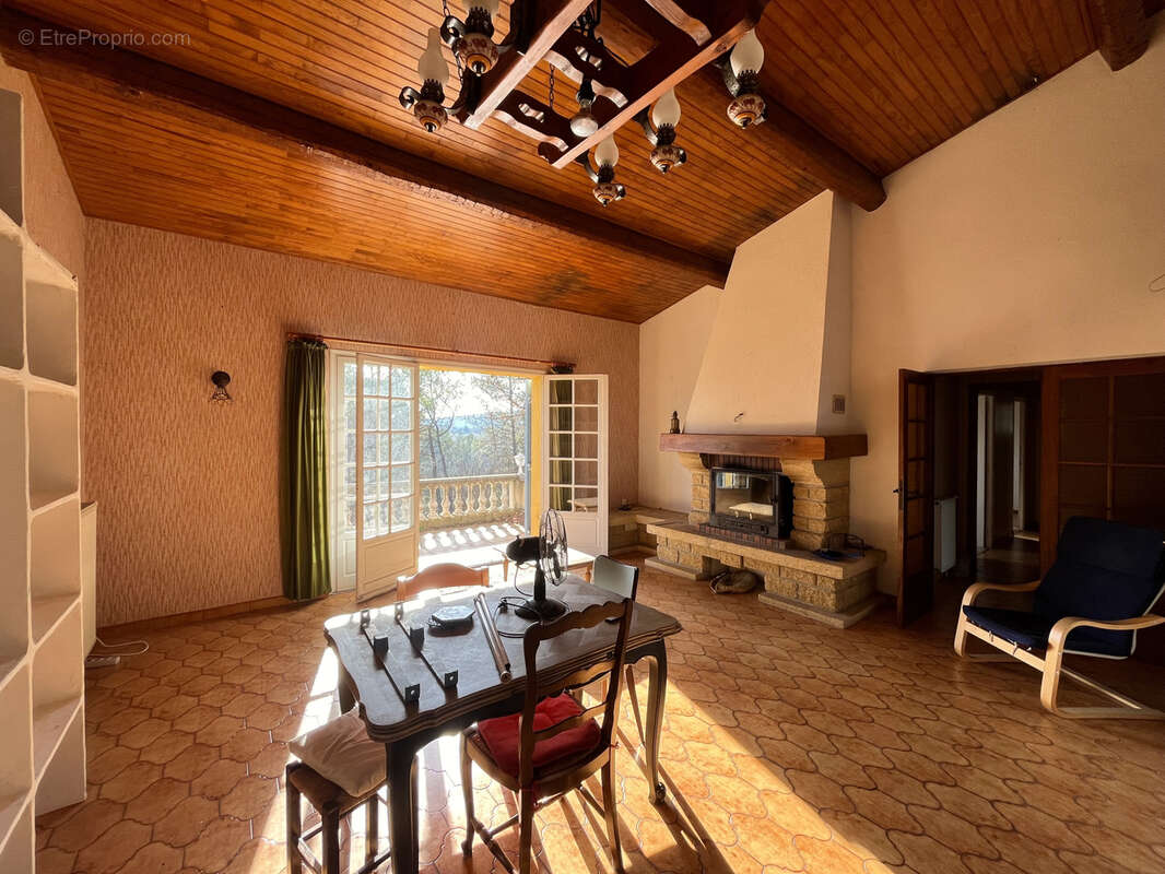 Maison à BRUE-AURIAC