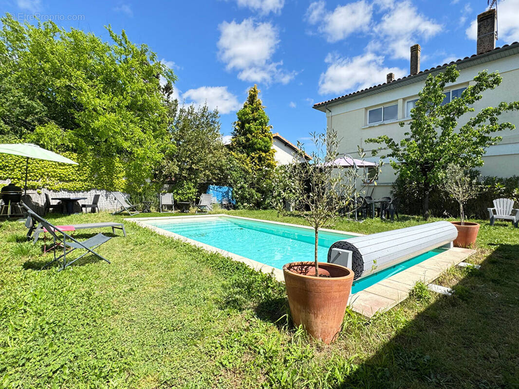 Maison à EYSINES
