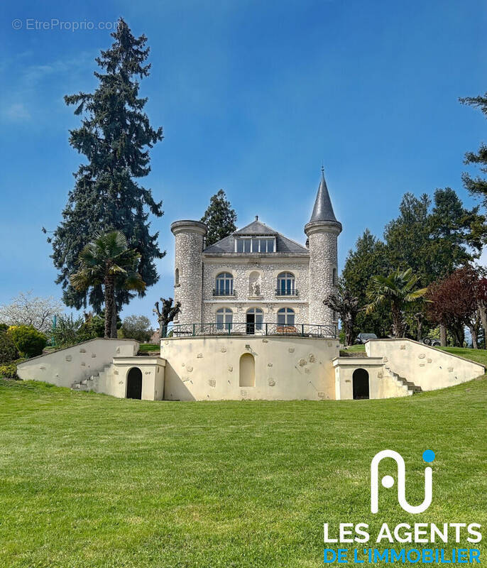 Maison à MEUNG-SUR-LOIRE