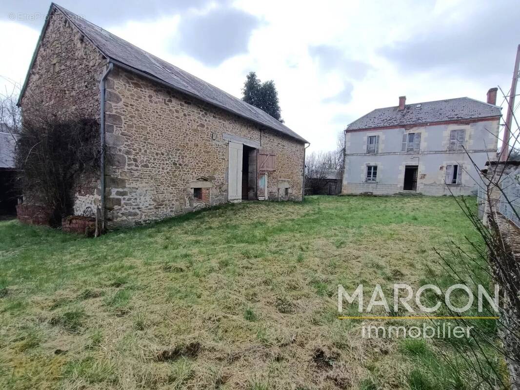 Maison à SAINT-GEORGES-LA-POUGE