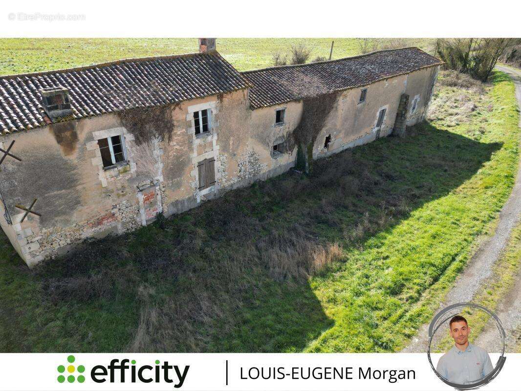 Maison à FLEURE