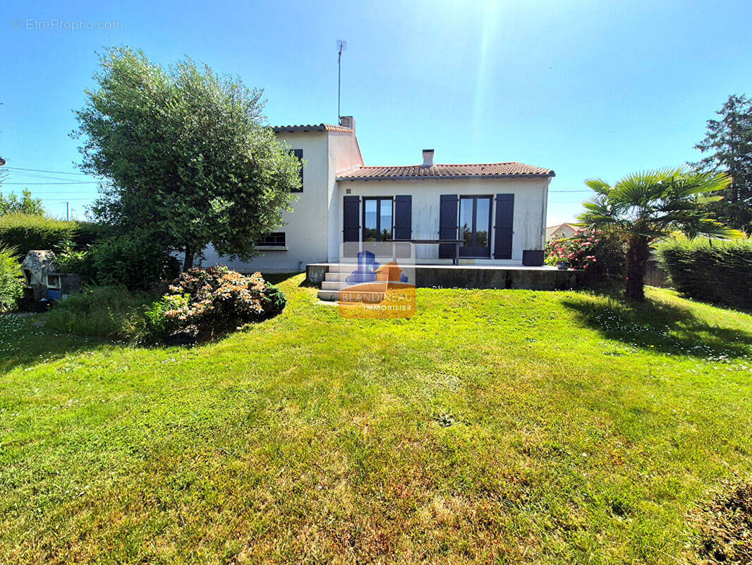 Maison à BOUGUENAIS