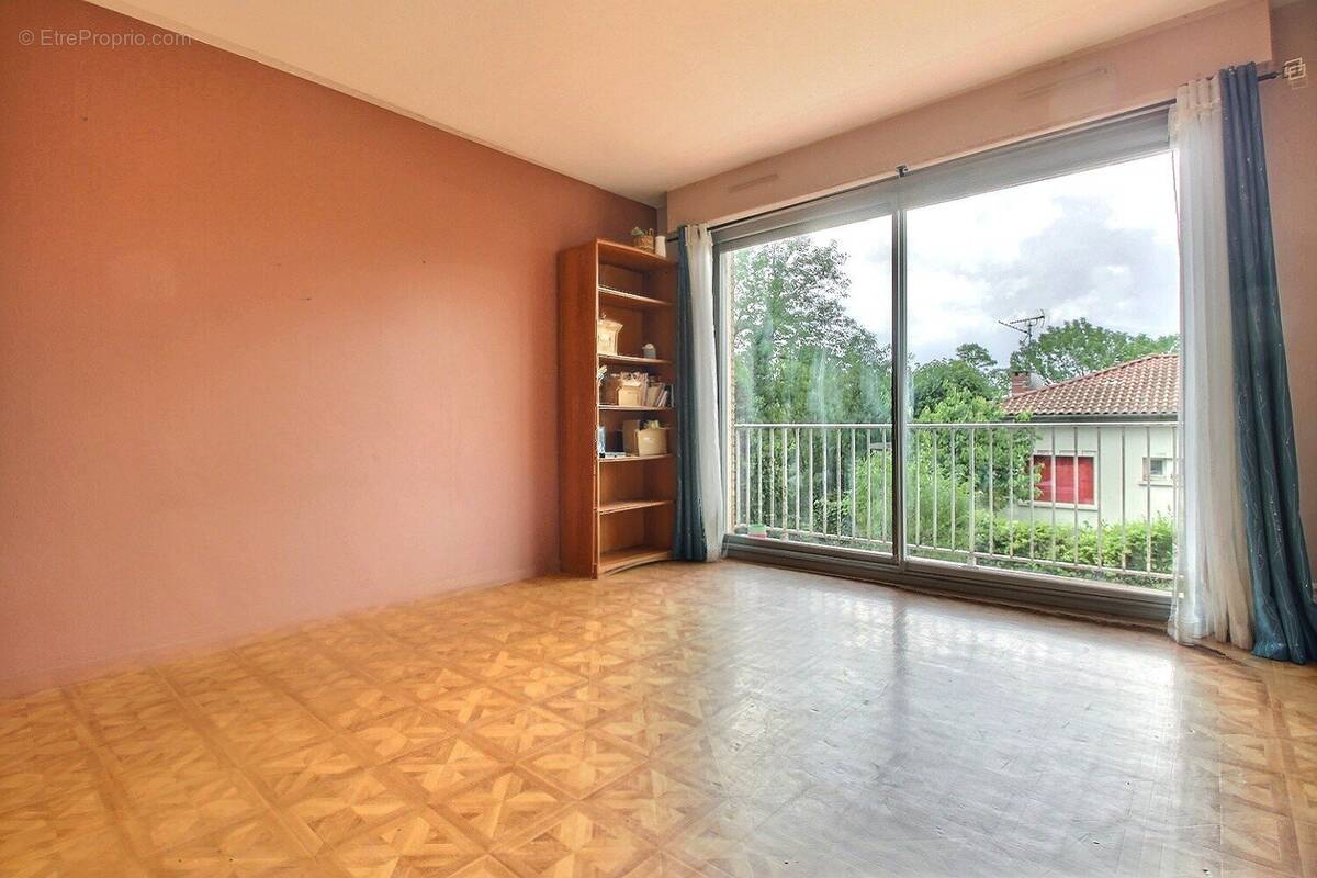 Appartement à RAMONVILLE-SAINT-AGNE