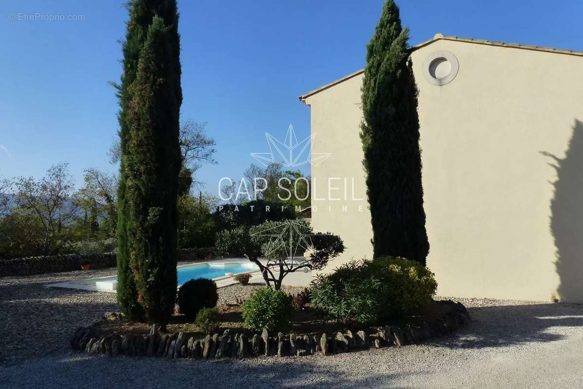 Maison à CABRIERES-D&#039;AVIGNON