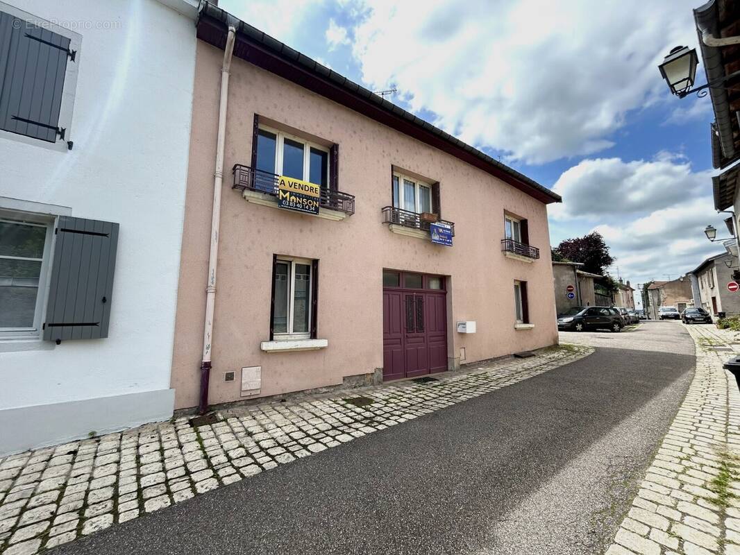 Maison à PONT-SAINT-VINCENT