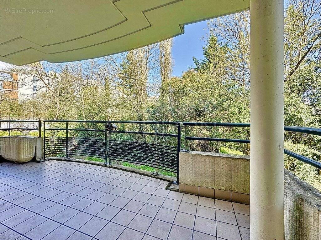 Appartement à TASSIN-LA-DEMI-LUNE