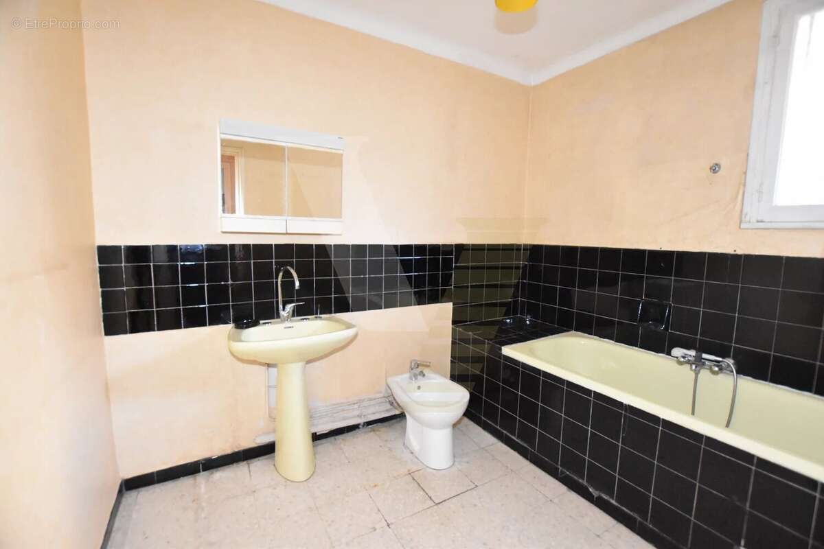 Appartement à BEZIERS