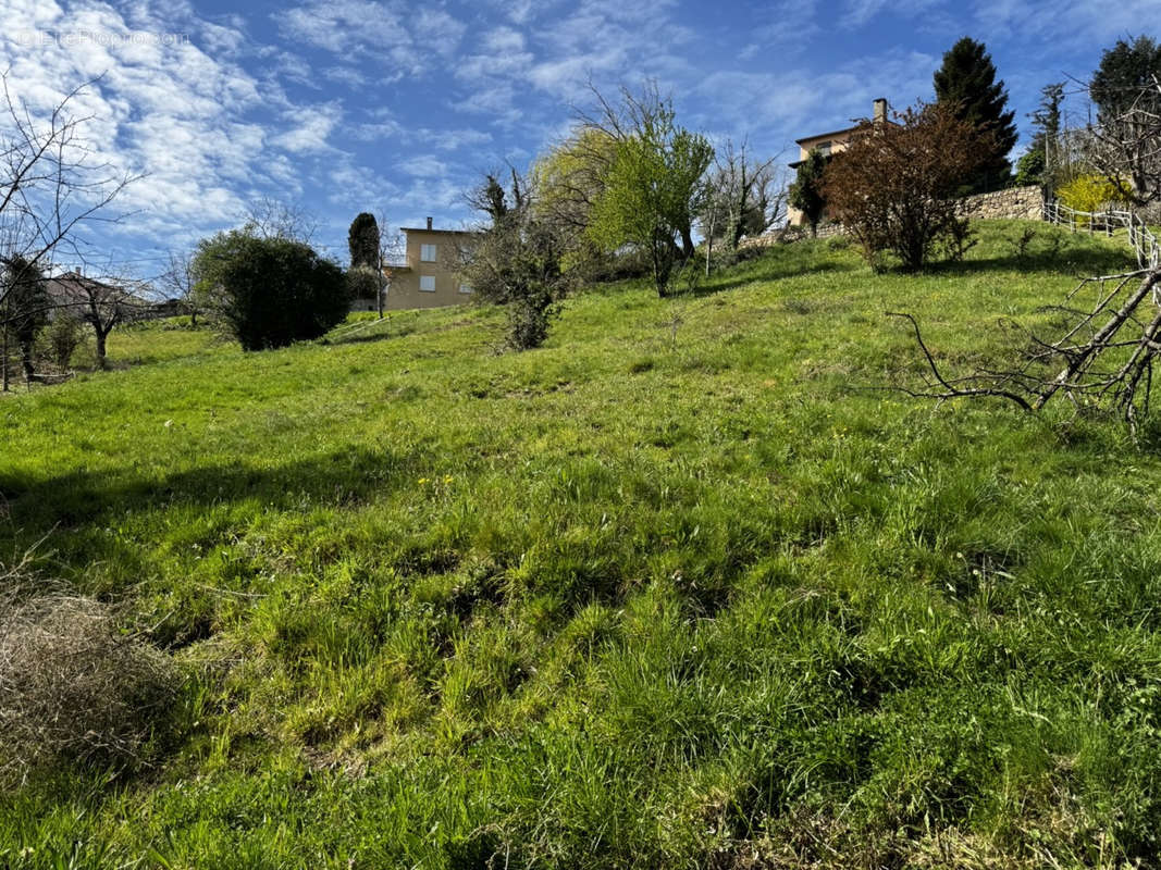 Terrain à VALS-LES-BAINS