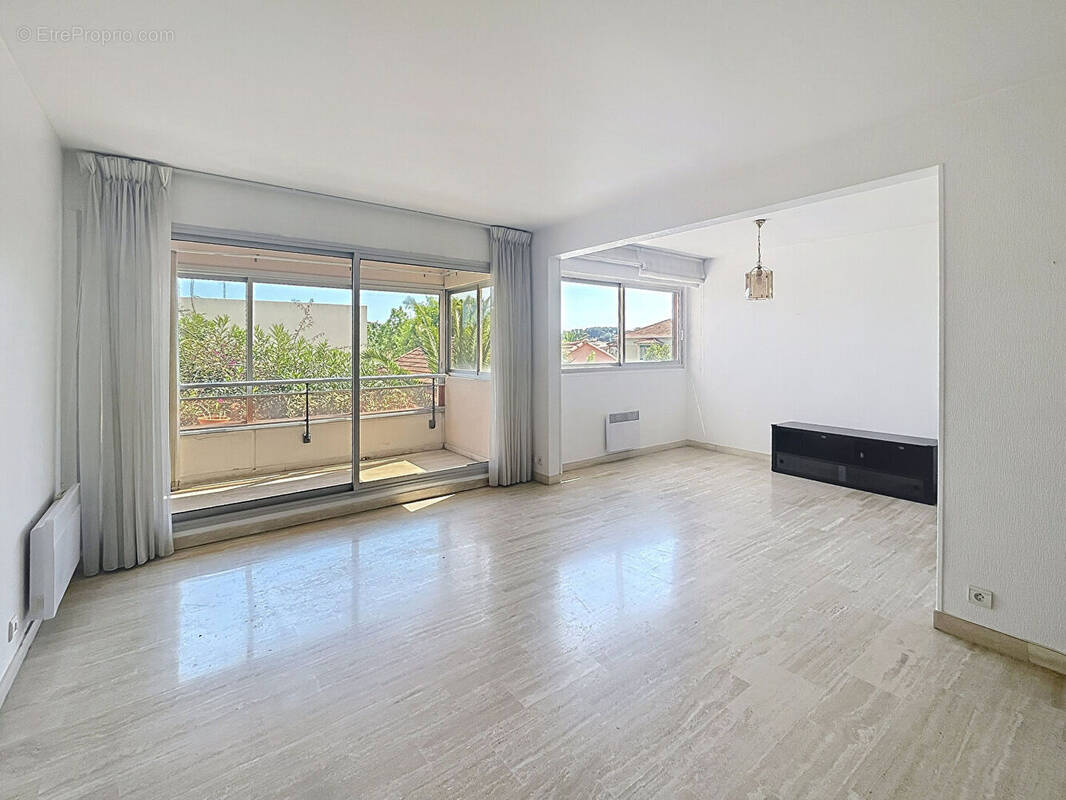 Appartement à SANARY-SUR-MER