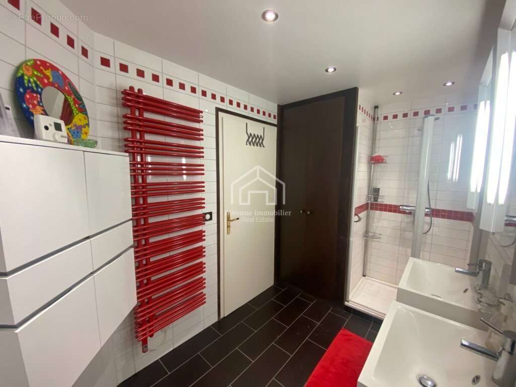 Appartement à DIVONNE-LES-BAINS