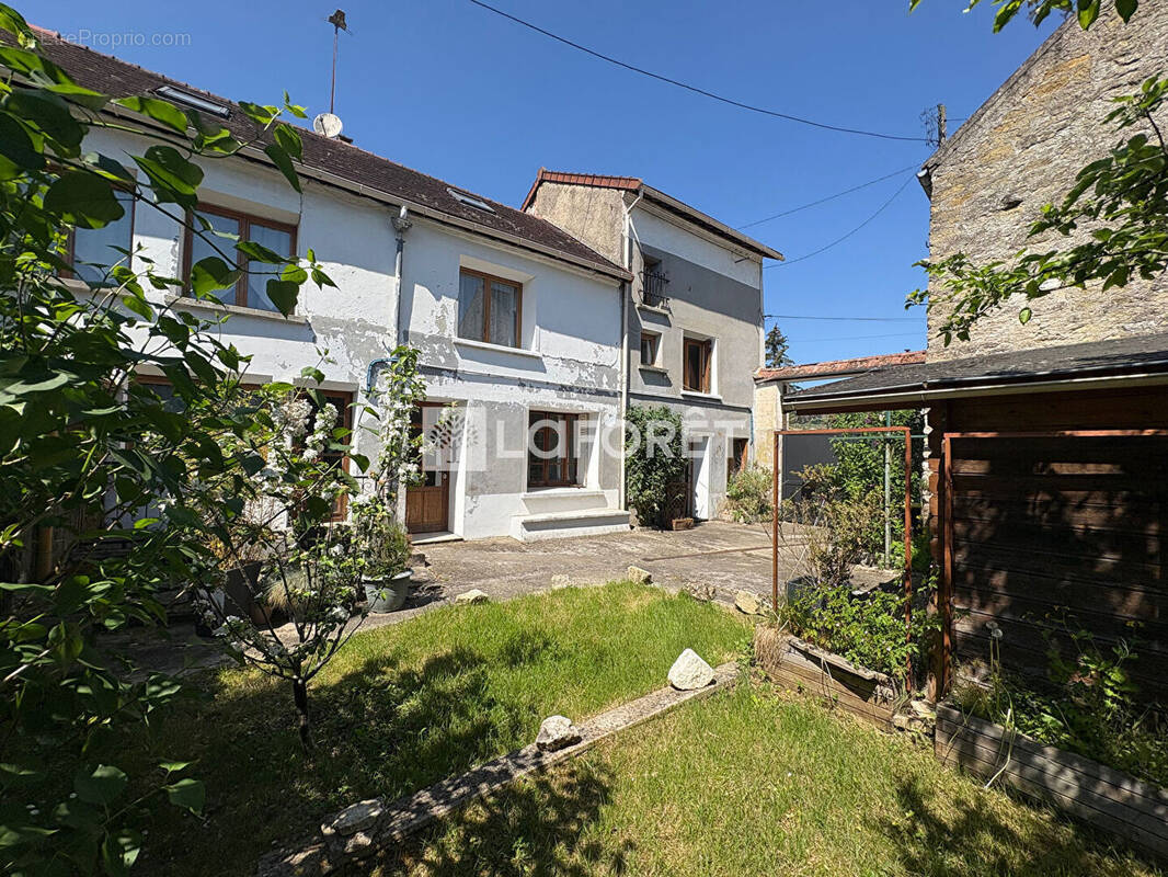 Maison à GAILLON-SUR-MONTCIENT