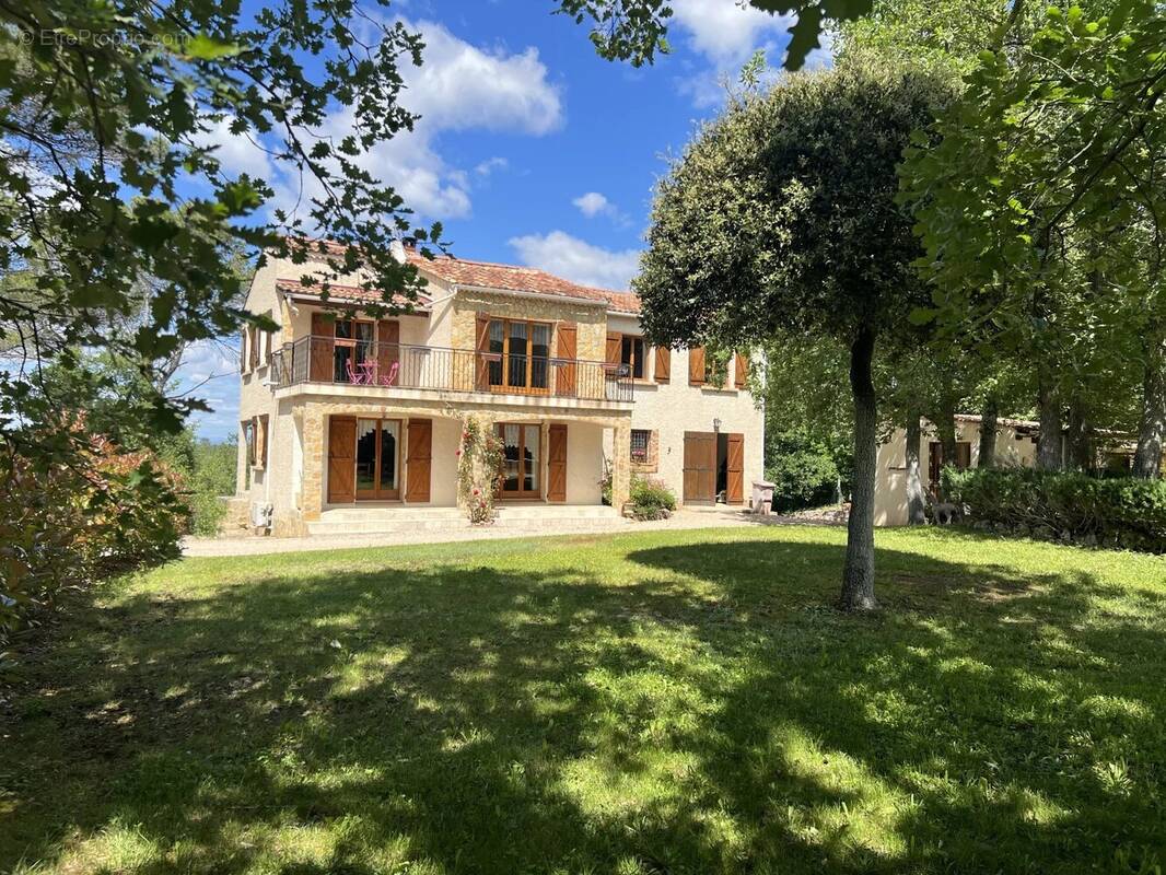 Maison à ROUGIERS