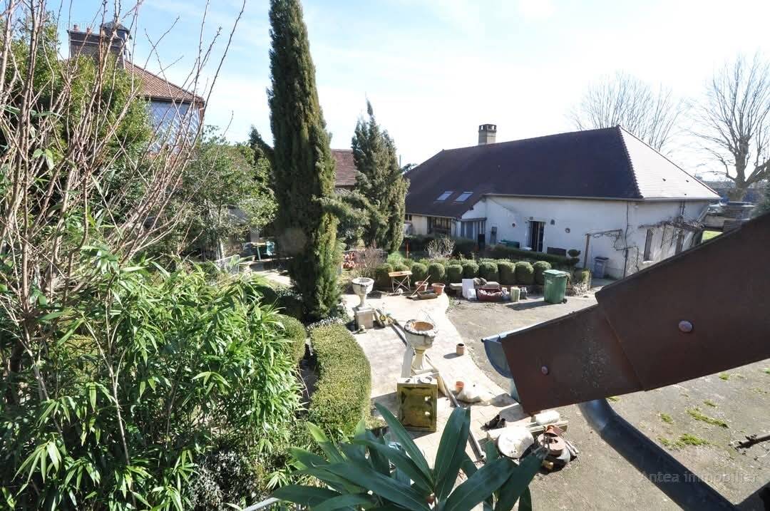 Maison à MONTGUEUX
