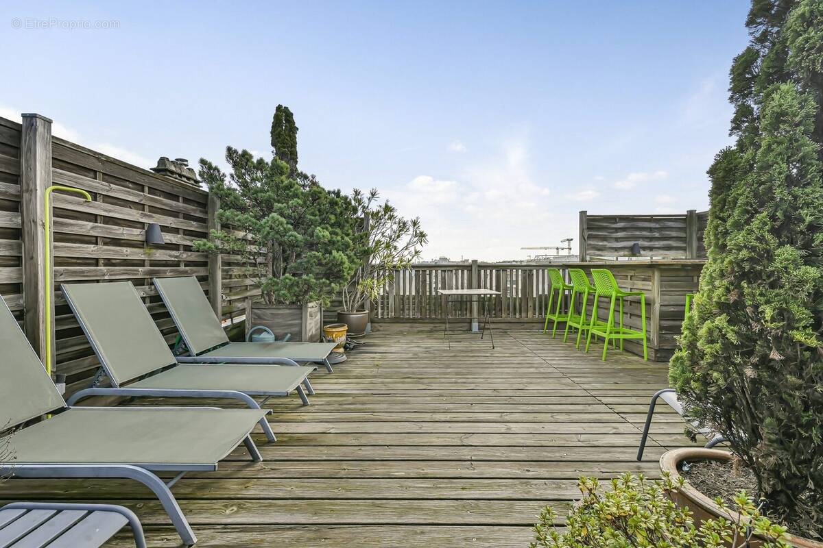Appartement à SURESNES