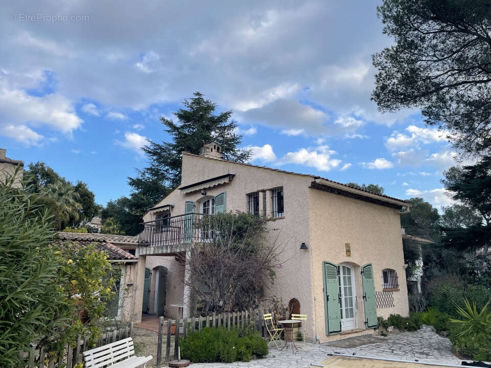 Maison à SAINT-RAPHAEL