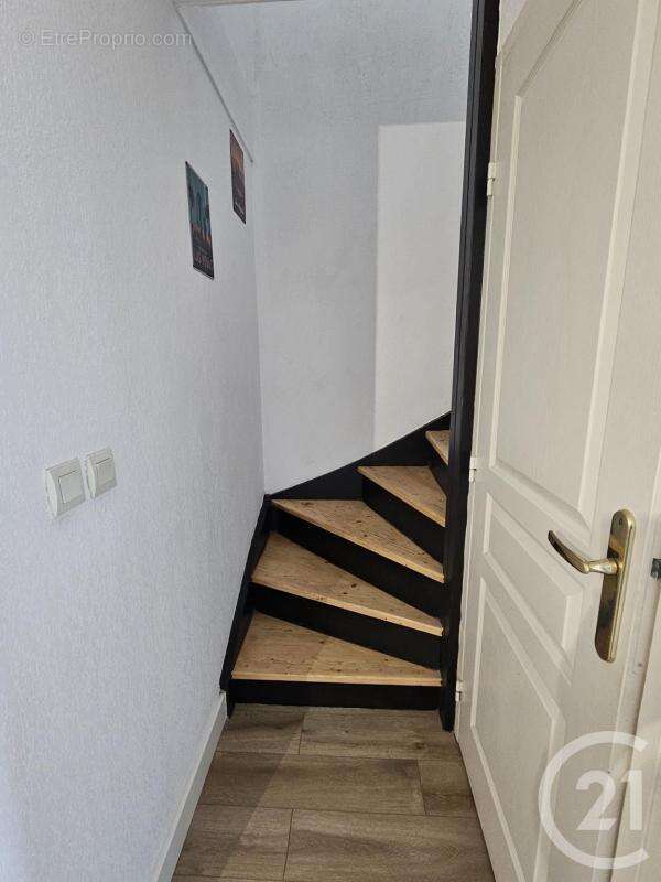 Appartement à LATTES