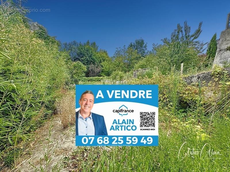 Terrain à LABASTIDE-D&#039;ANJOU