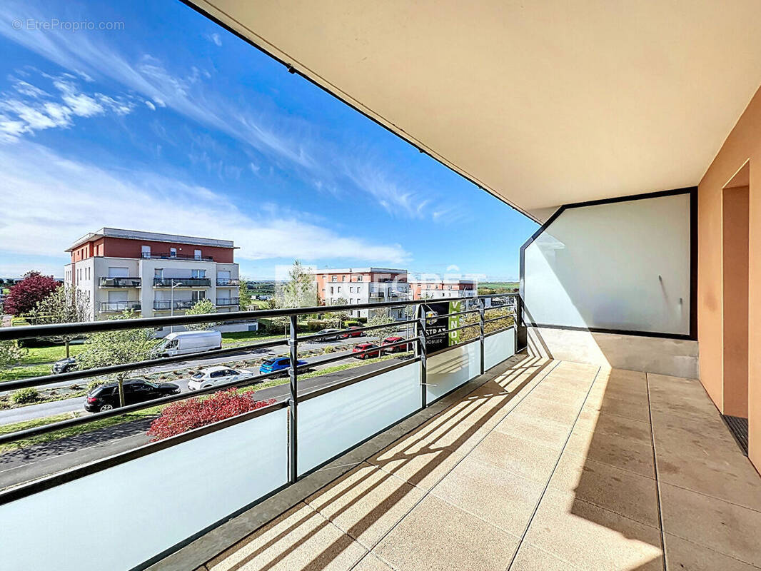 Appartement à FLEURY-SUR-ORNE