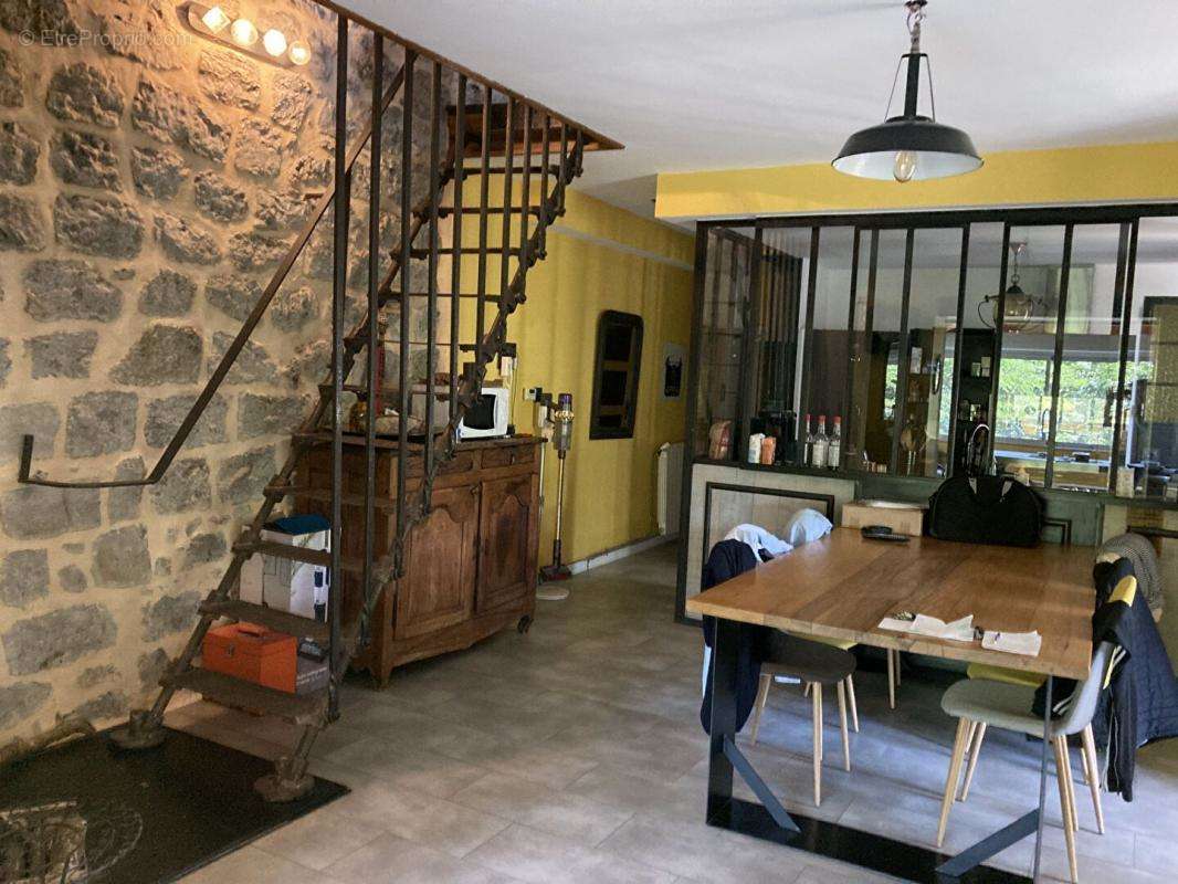 Maison à LABEAUME