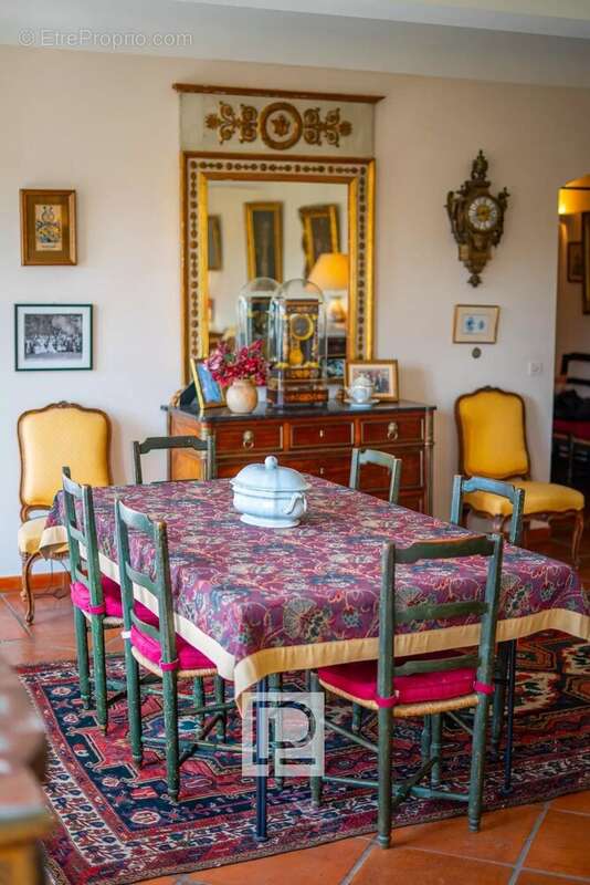 Maison à MOUGINS