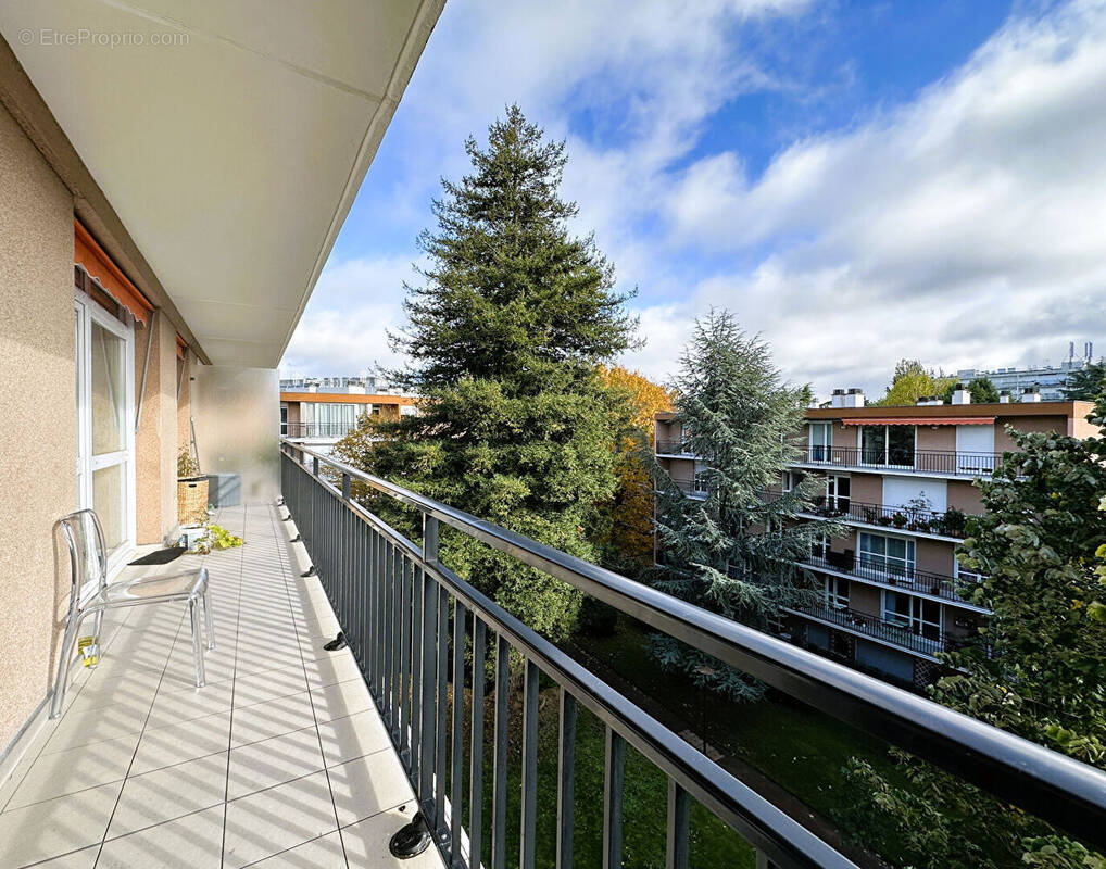 Appartement à VELIZY-VILLACOUBLAY