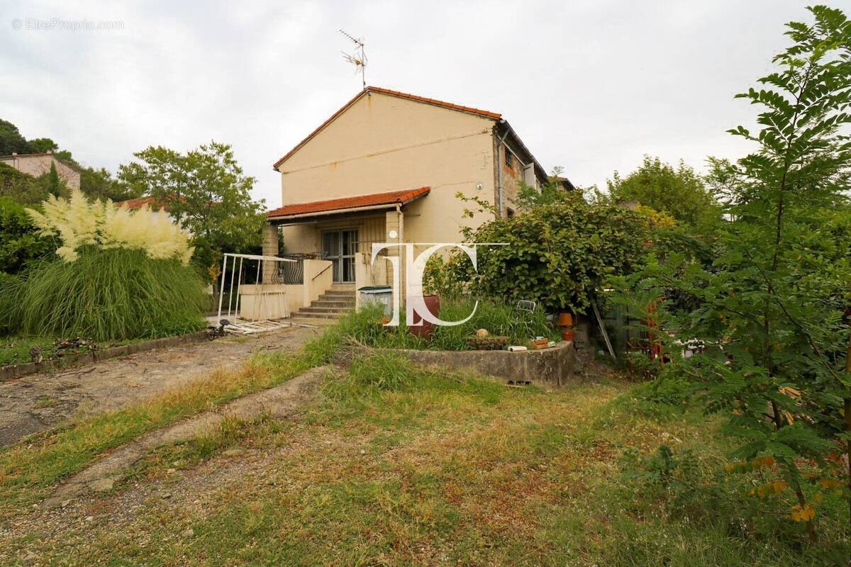 Maison à SAINT-MARTIN-DE-VALGALGUES