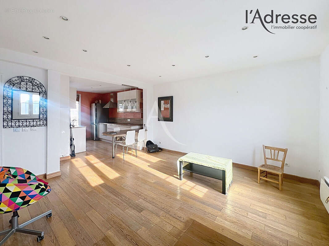 Appartement à SURESNES