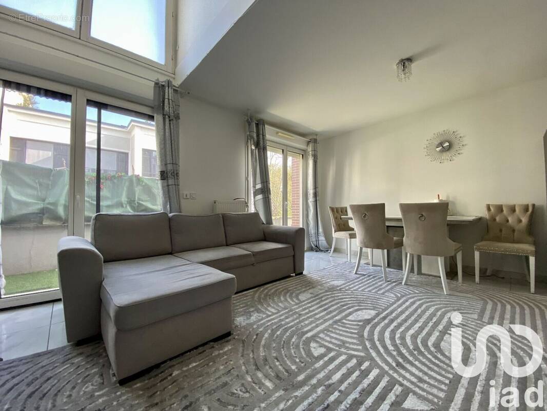 Photo 1 - Appartement à STAINS