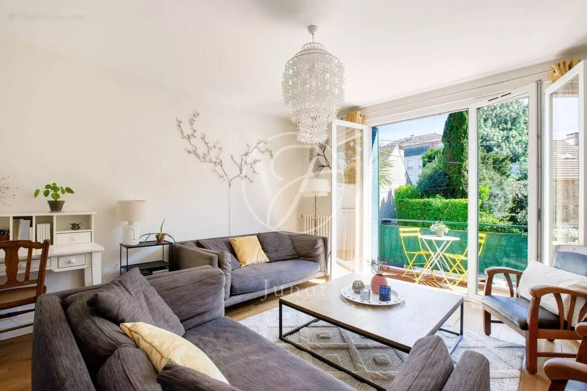 Maison à VIROFLAY