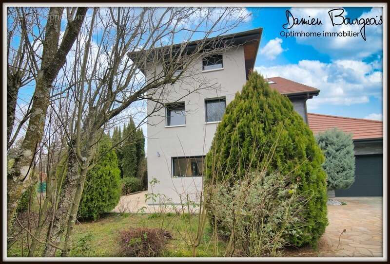 Maison à ORNEX