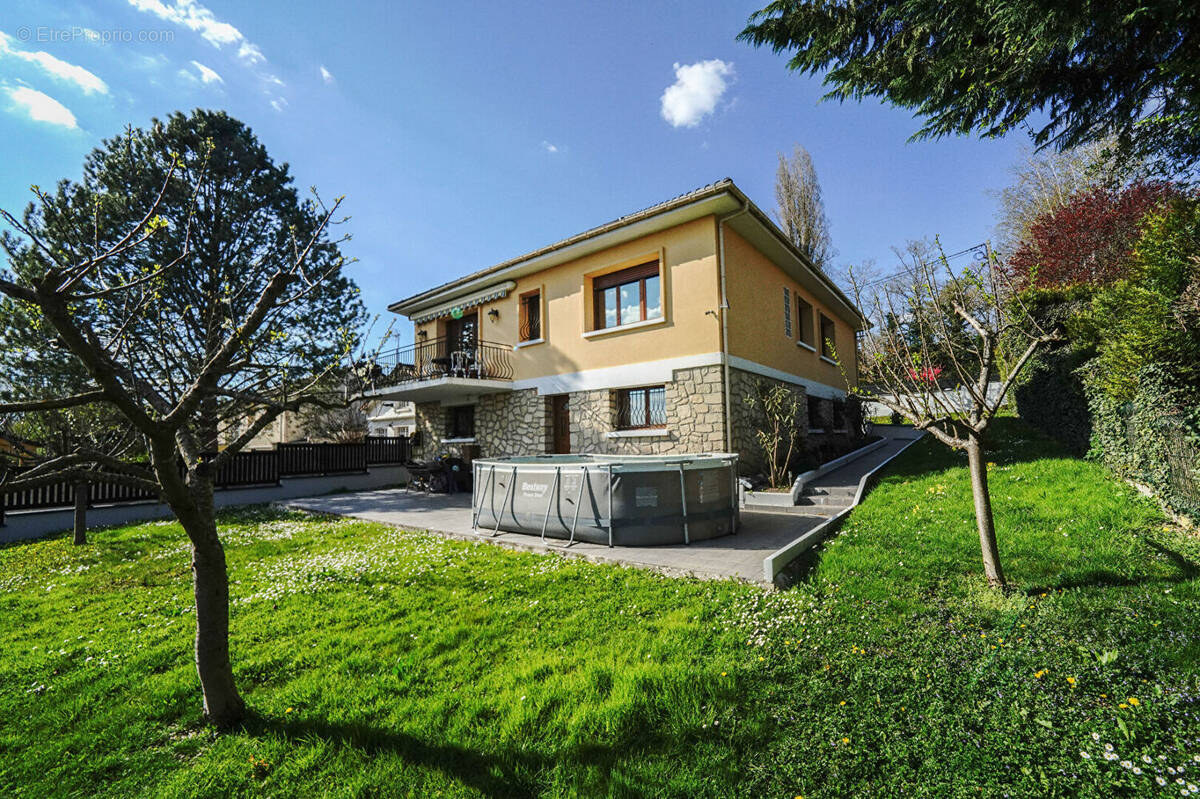Maison à POMPONNE