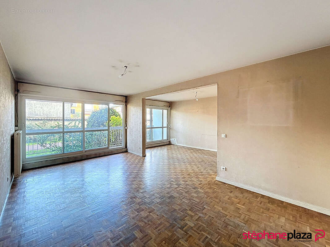 Appartement à LYON-8E
