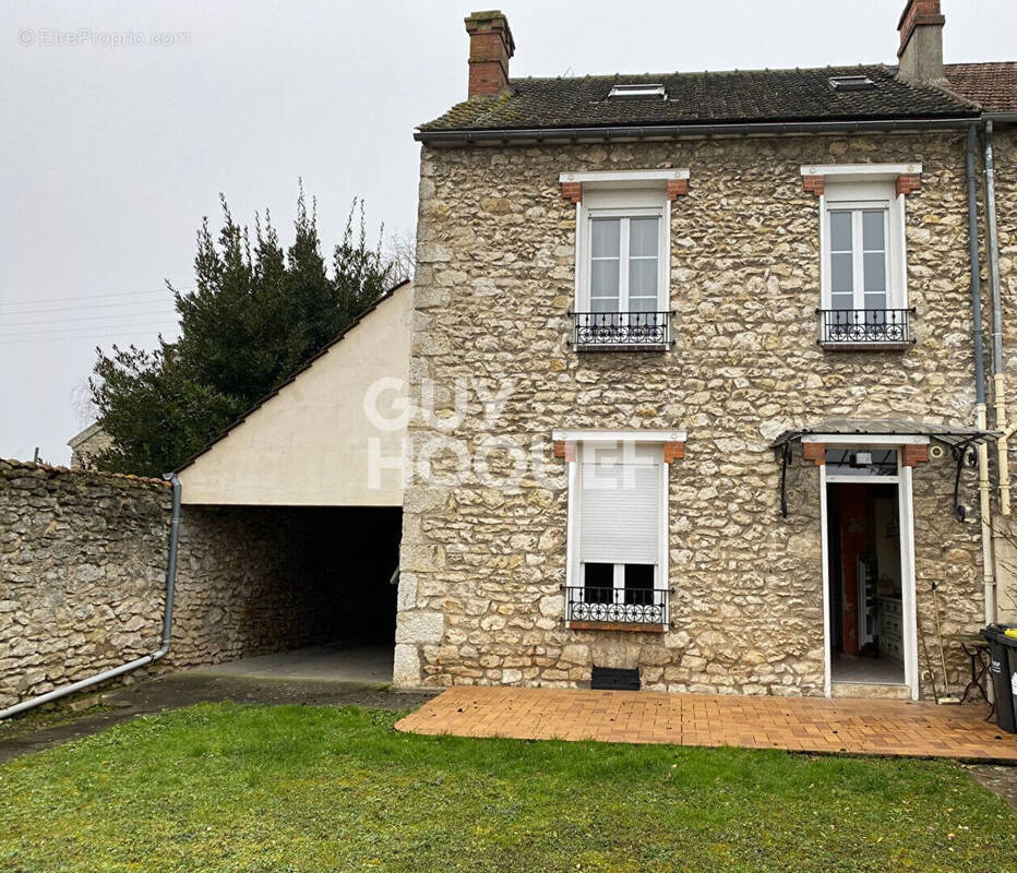 Maison à MILLY-LA-FORET