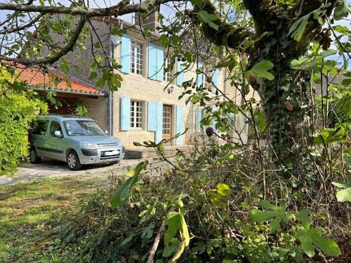 Maison à VERTEUIL-SUR-CHARENTE