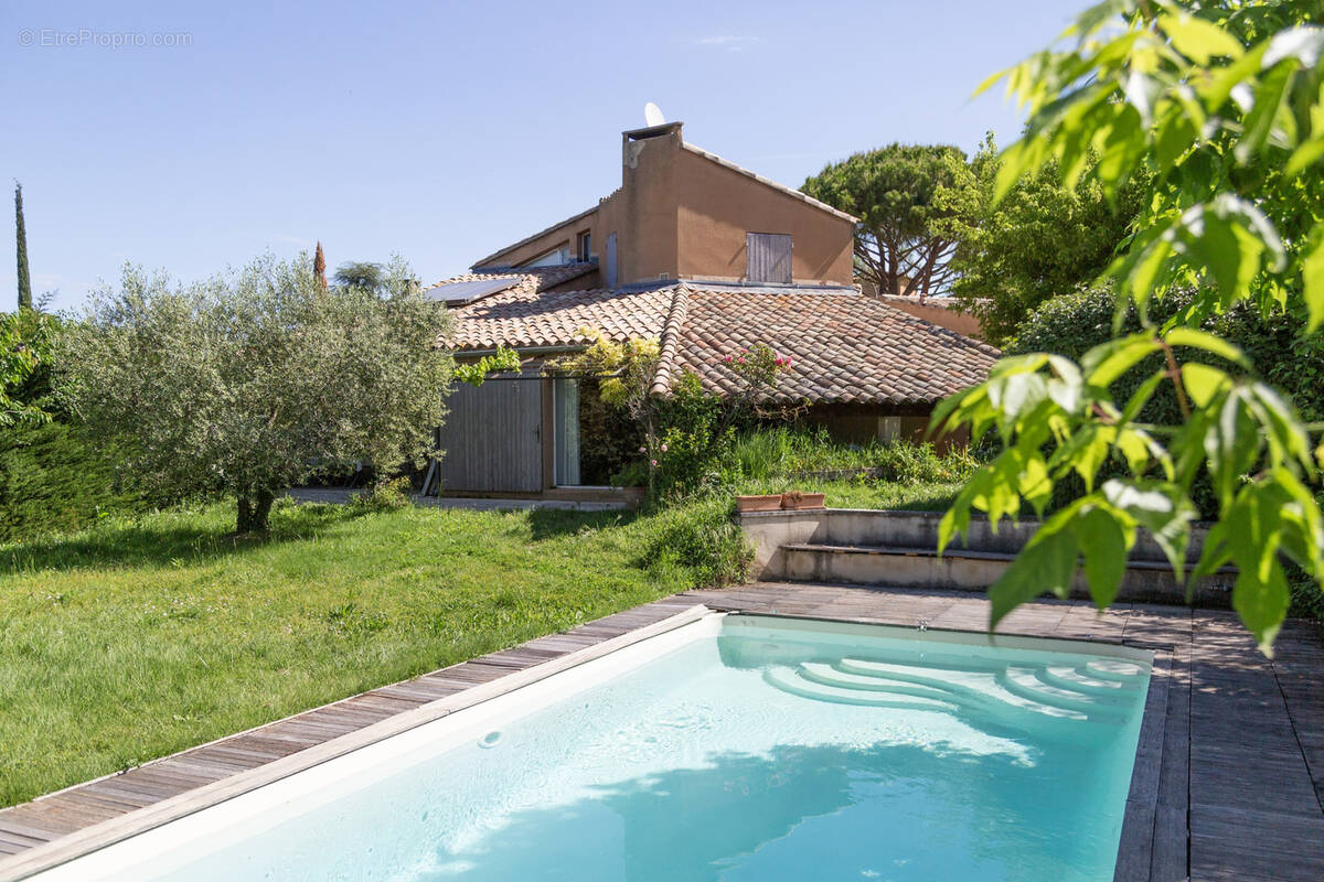 Maison à MALAUCENE