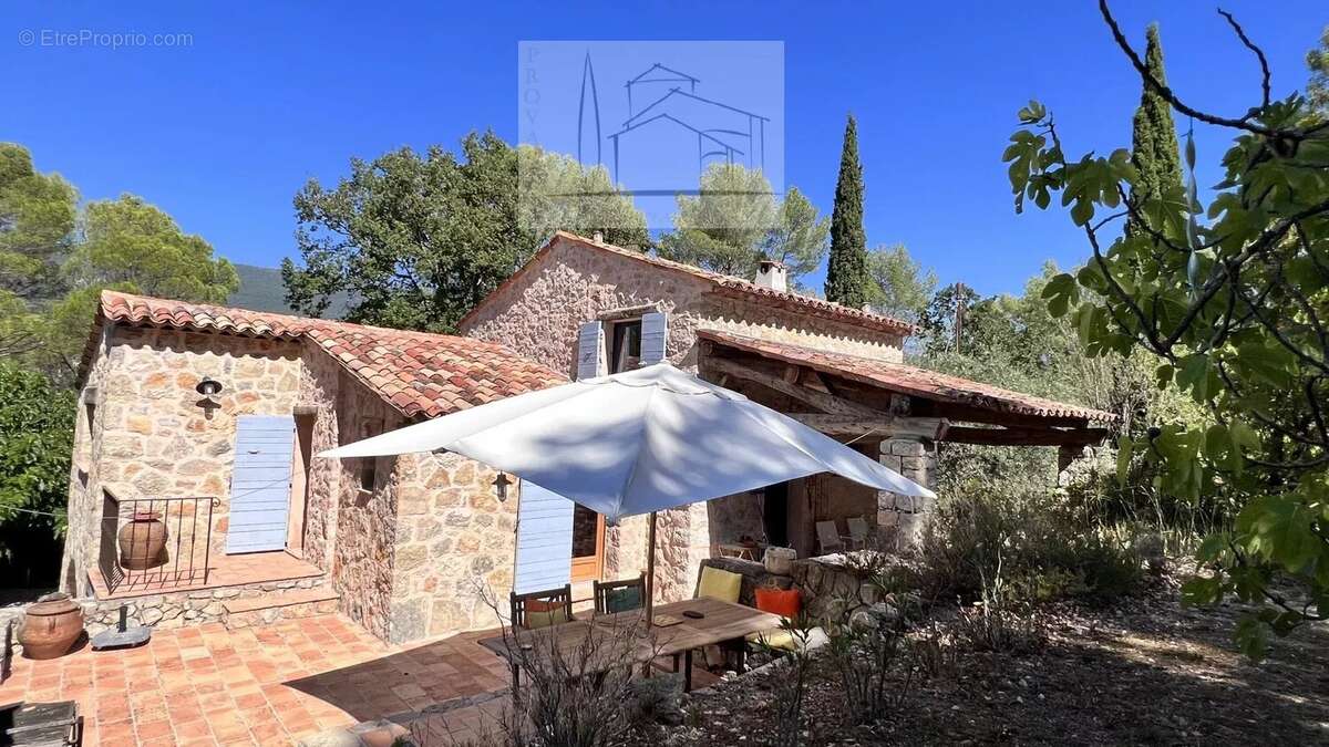 Maison à FAYENCE