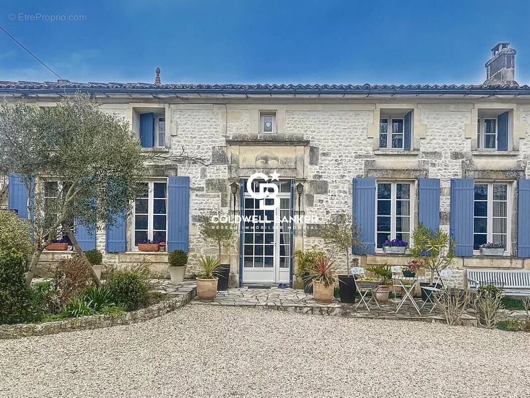Maison à CHADENAC